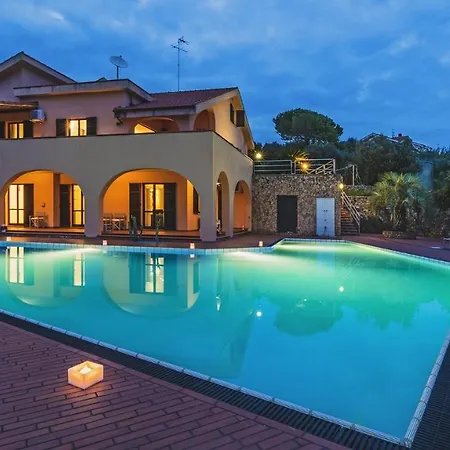 Elda 6, Emma Лоано