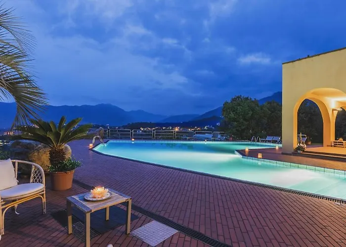 Villa Elda 6, Emma Loano